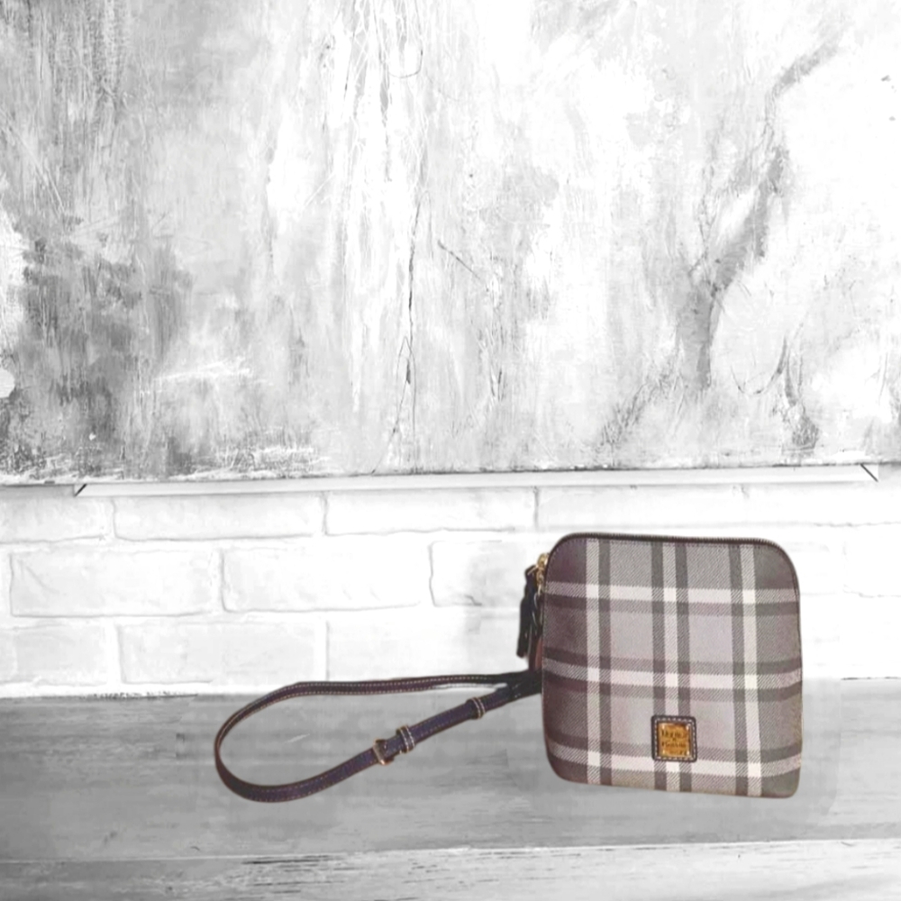 Dooney&Bourke Authenticated Trixie Gray Plaid Crossbody Bag w/Cardinal Red Linin